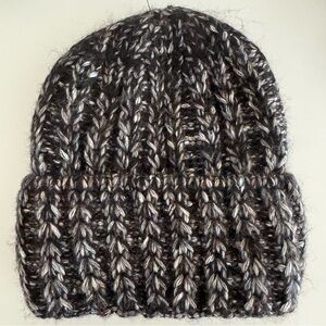 Cozy Knit Beanie Hat in Black & Gray